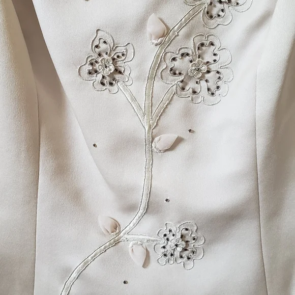 Creamy Satin Long Gown - Picture 3 of 9